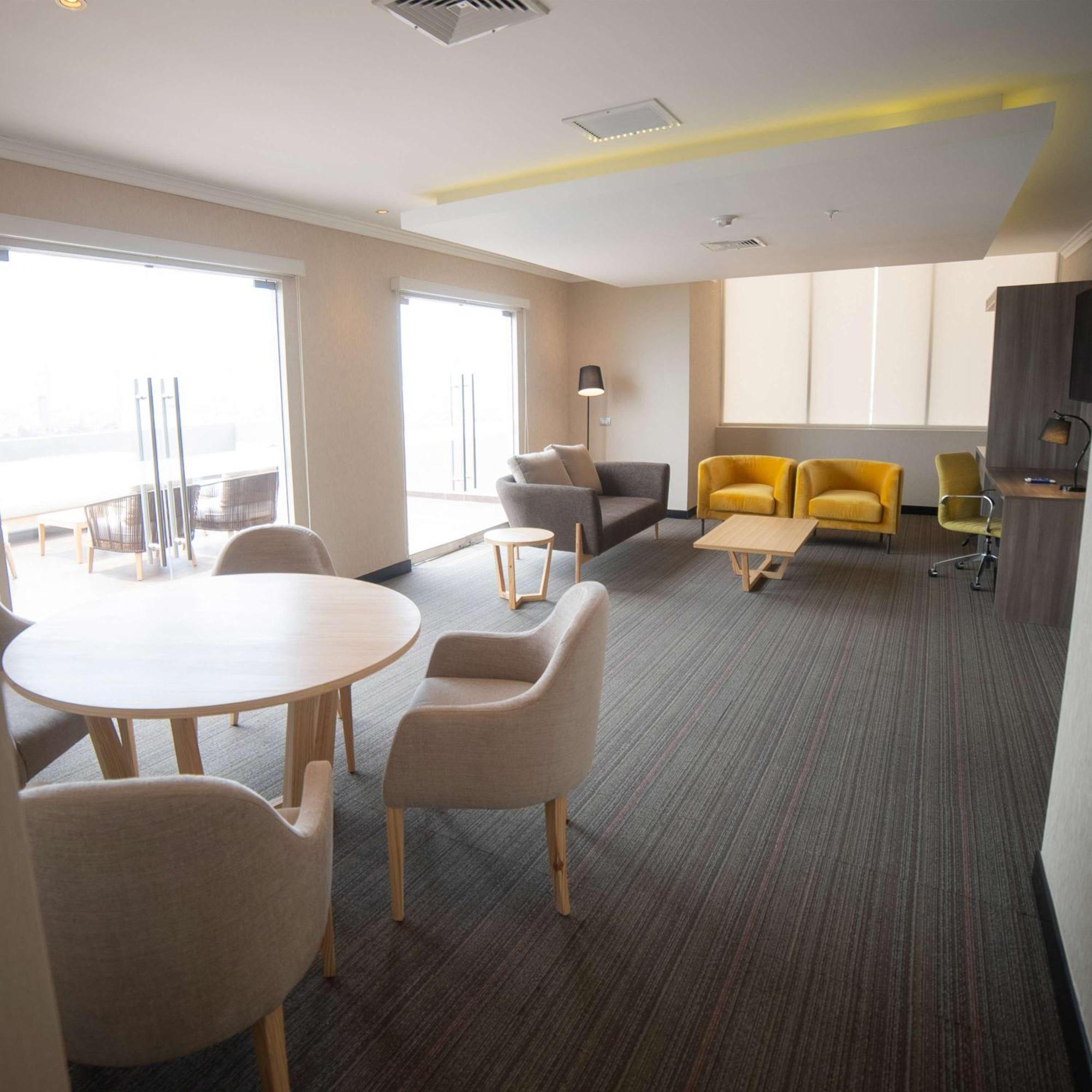 Encalada Doubletree By Hilton Trujillo酒店 外观 照片